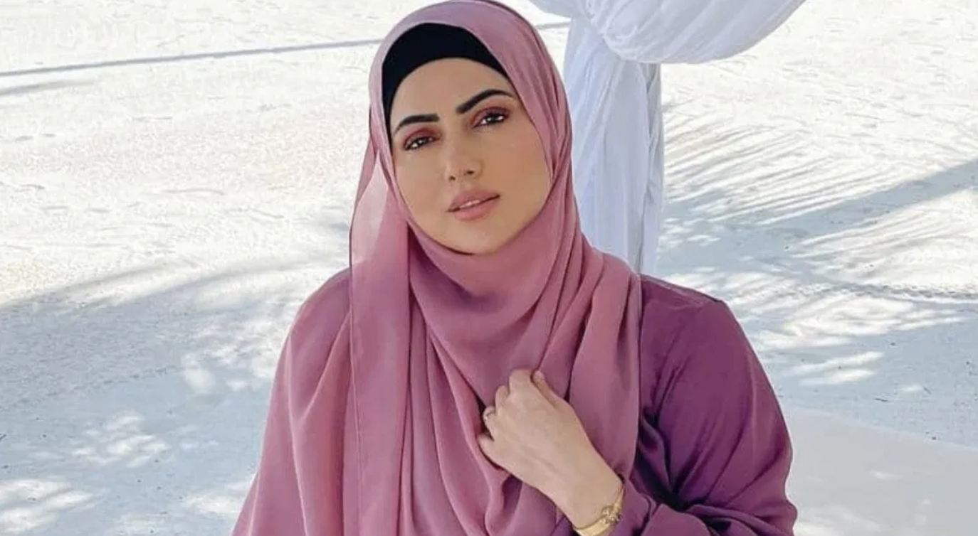 Sana Khan Ki Walida Ka Inteqal, Fans Afsurda